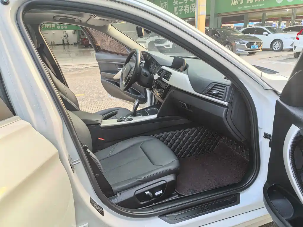 BMW 3 Series — миниатюра 11