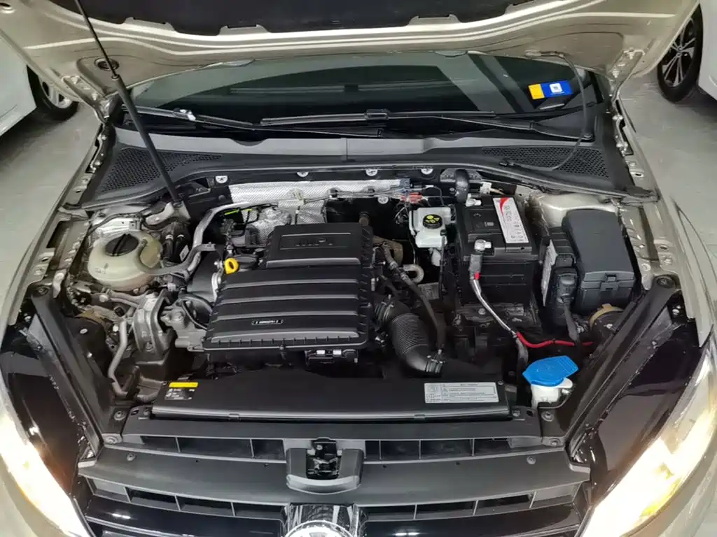 Volkswagen Golf — миниатюра 20