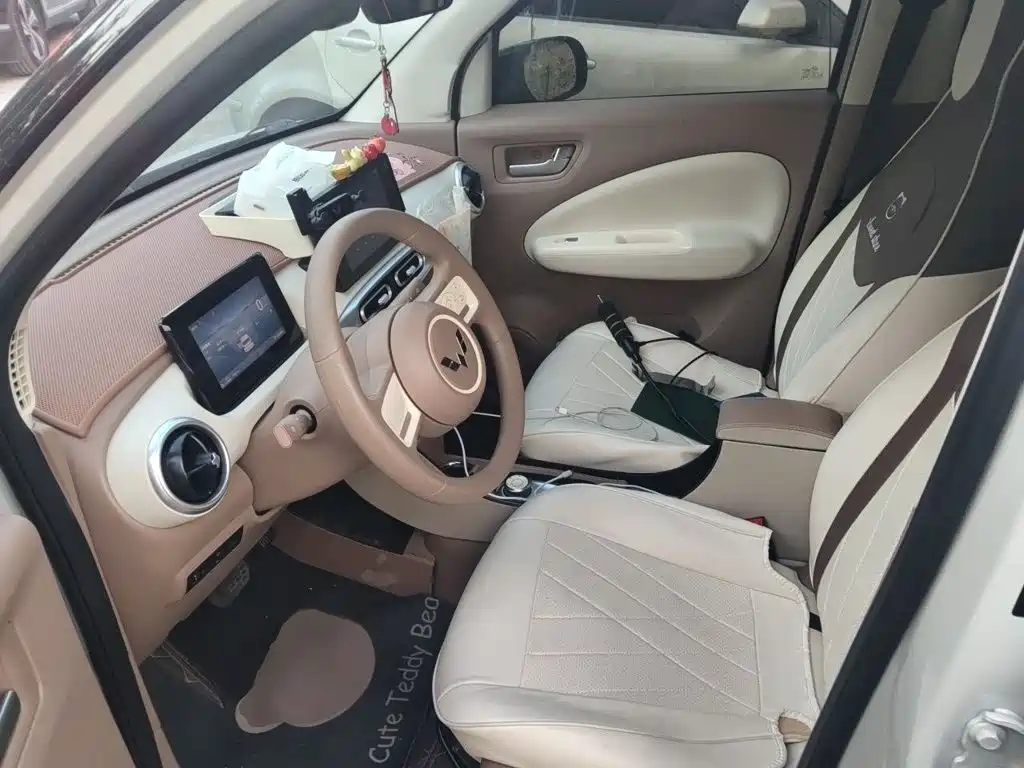 Wuling MINIEV — миниатюра 8