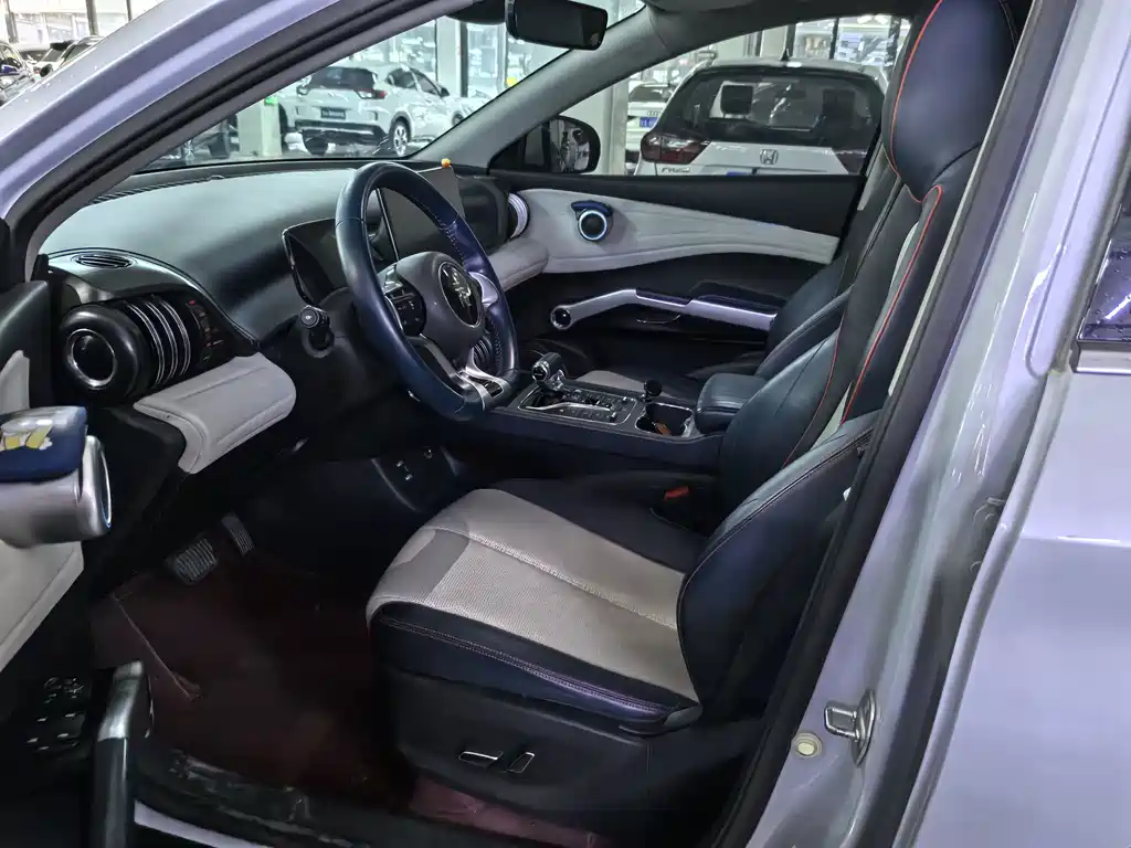 BYD Yuan Plus — миниатюра 7