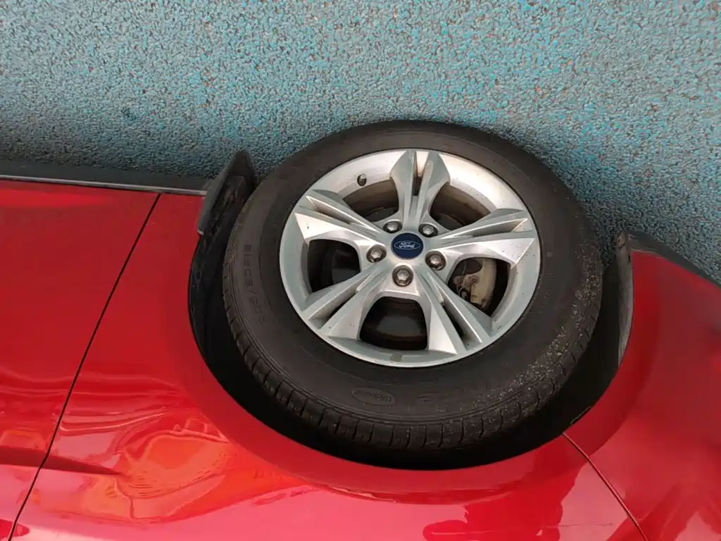 Ford Focus — миниатюра 23