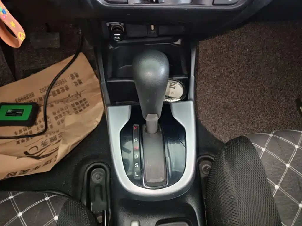Honda Fit — миниатюра 14