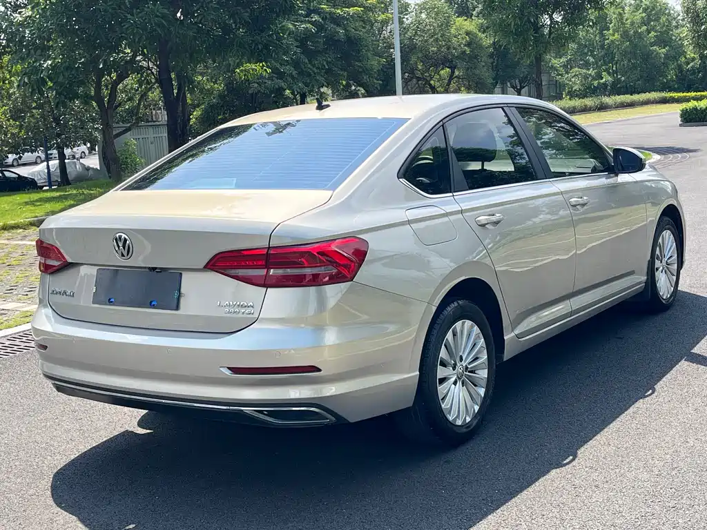 Volkswagen Lavida — миниатюра 7