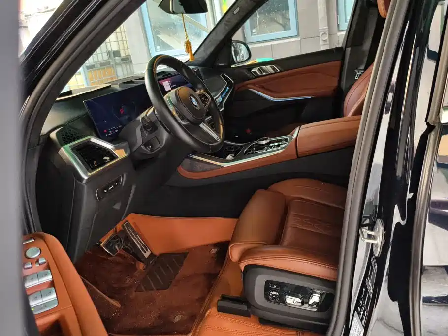 BMW X7 — миниатюра 9