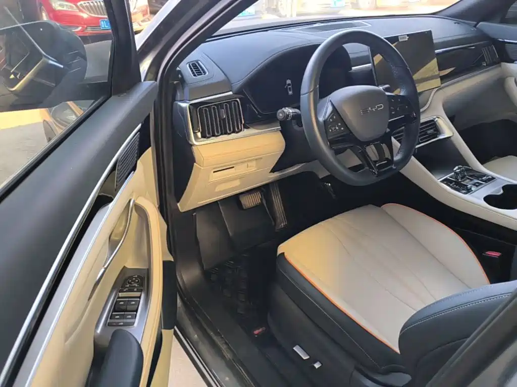 BYD PLUS New Energy — миниатюра 16