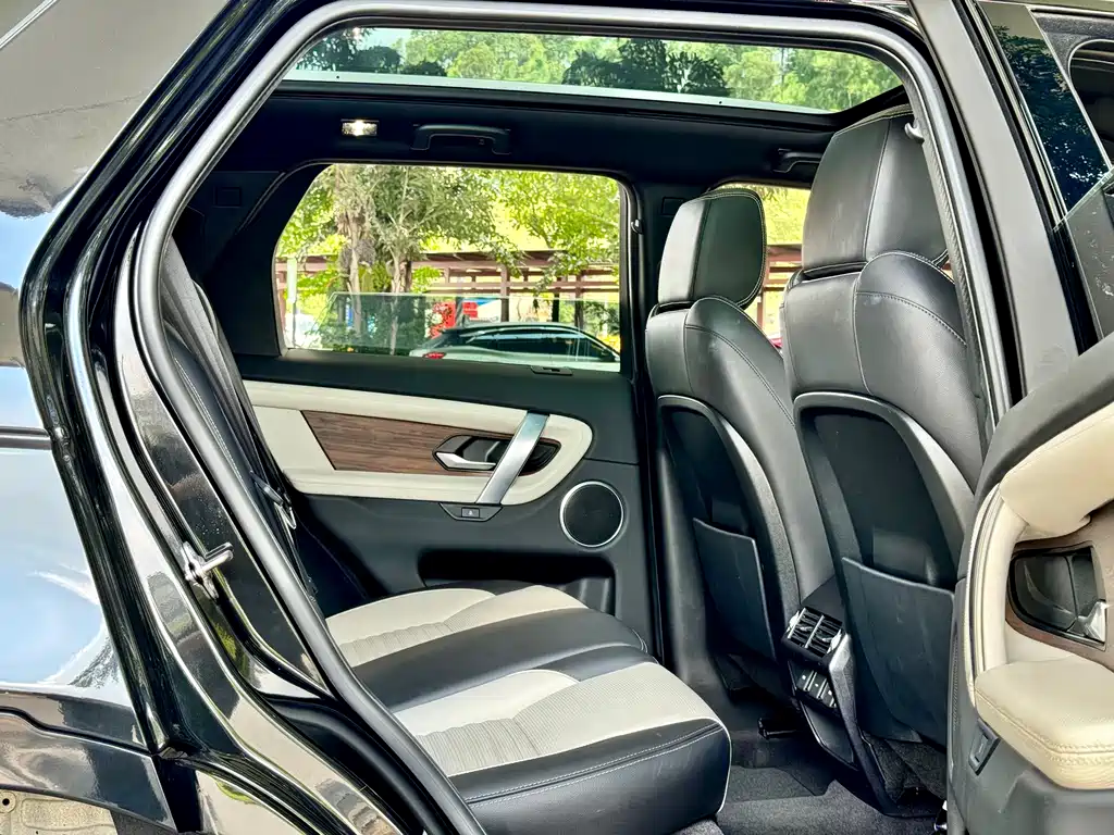 Land Rover Discovery Sport Hybrid — миниатюра 9