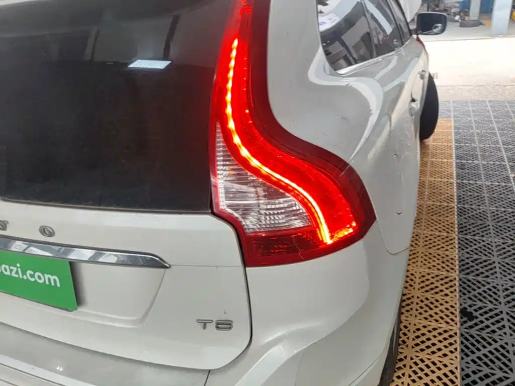 Volvo XC60 — миниатюра 8