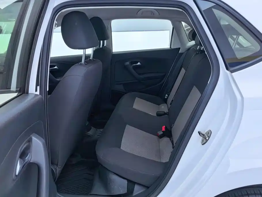 Volkswagen Polo — миниатюра 11