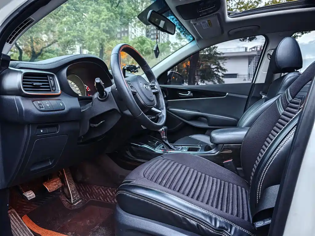 Kia Sorento 2018 L 2.0T 2WD Luxury 5 мест