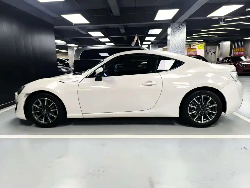 Toyota 86 — миниатюра 21