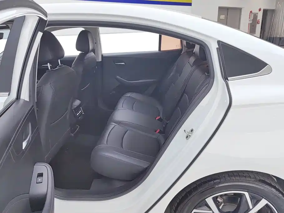 Roewe i5 — миниатюра 11