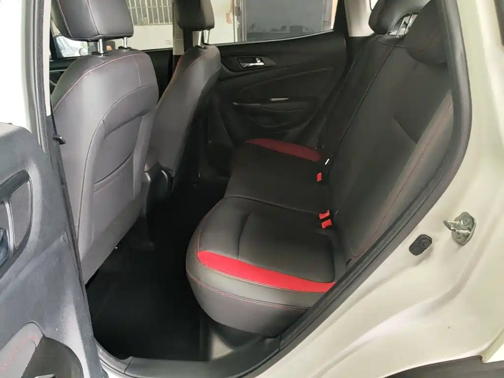 Changan CS15 — миниатюра 17