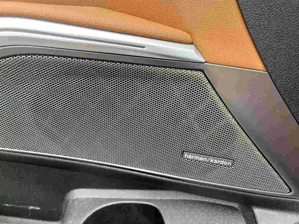 BMW 3 Series - фото 6