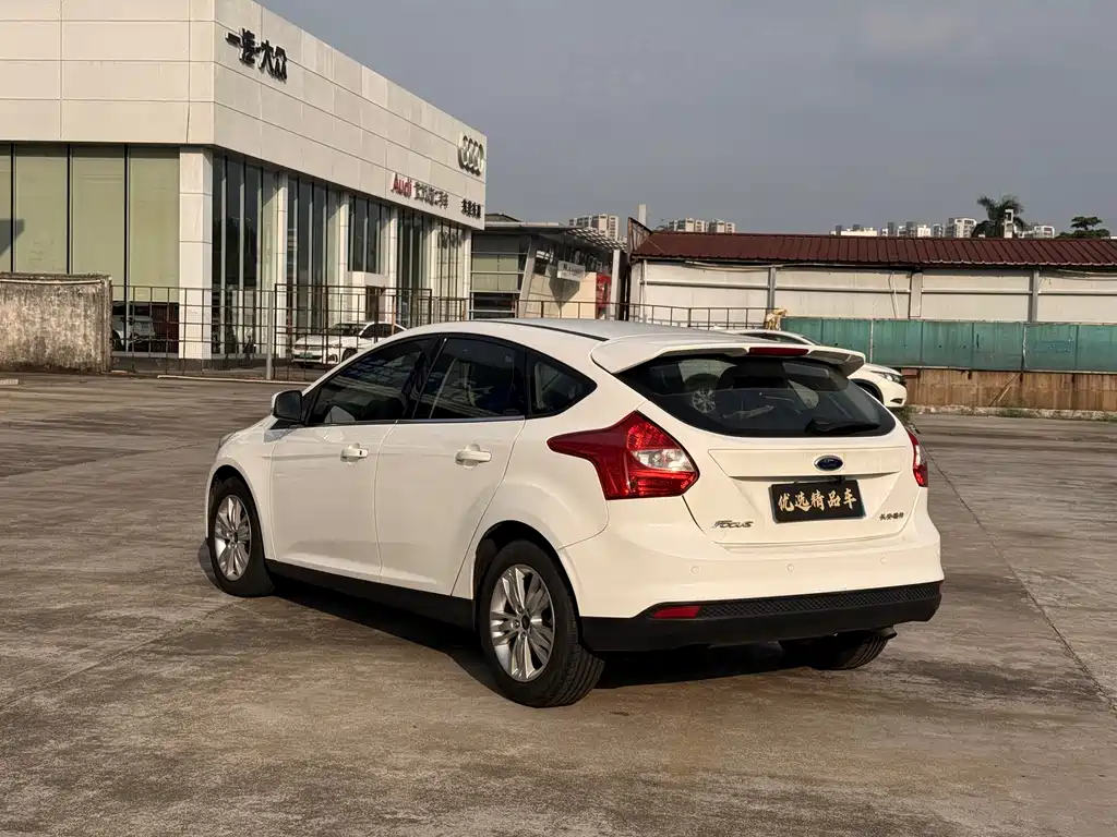 Ford Focus — миниатюра 12