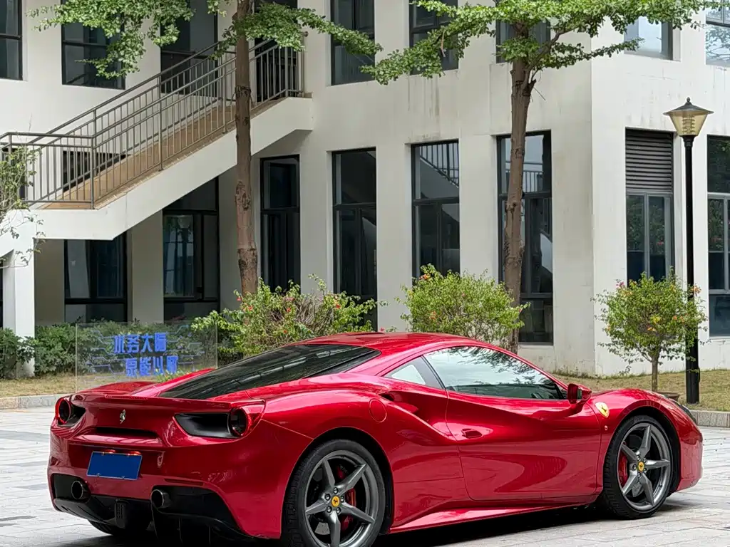 Ferrari 488 — миниатюра 3