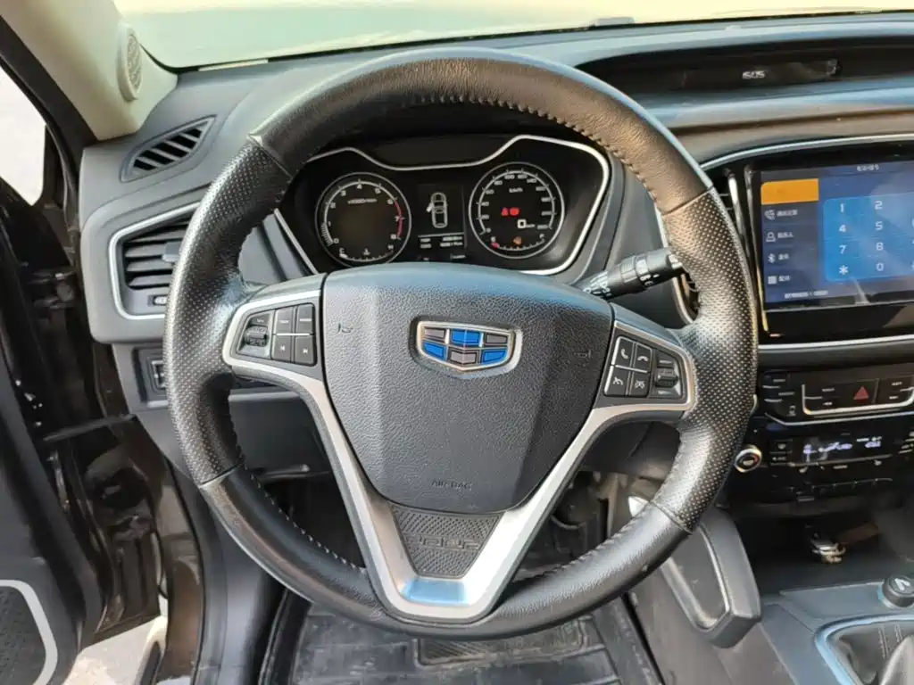 Geely Vision X6 — миниатюра 11