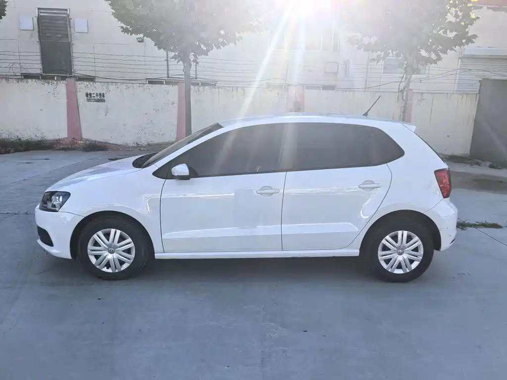 Volkswagen Polo — миниатюра 8