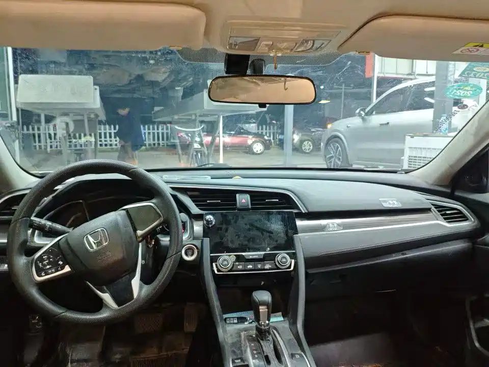 Honda Civic — миниатюра 6