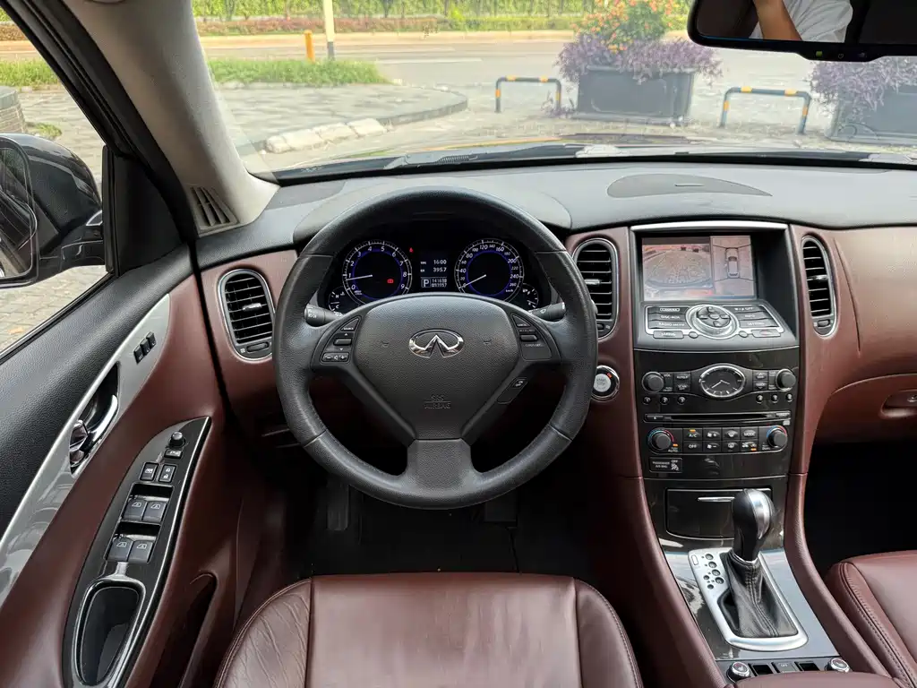 Infiniti QX50 (Import) — миниатюра 16