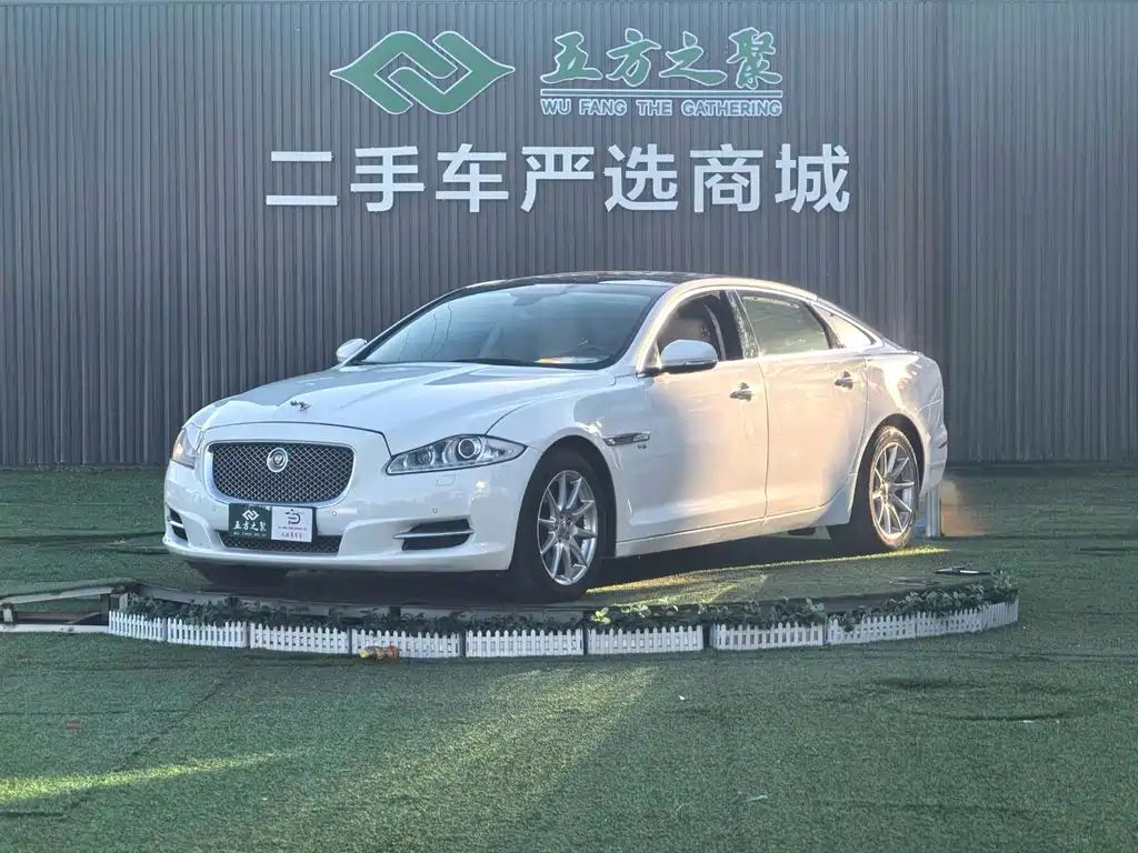 Jaguar XJ 2014