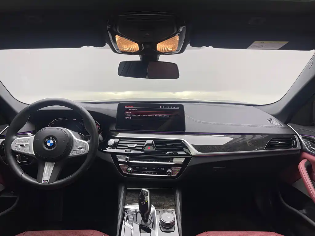 BMW 5 Series — миниатюра 13