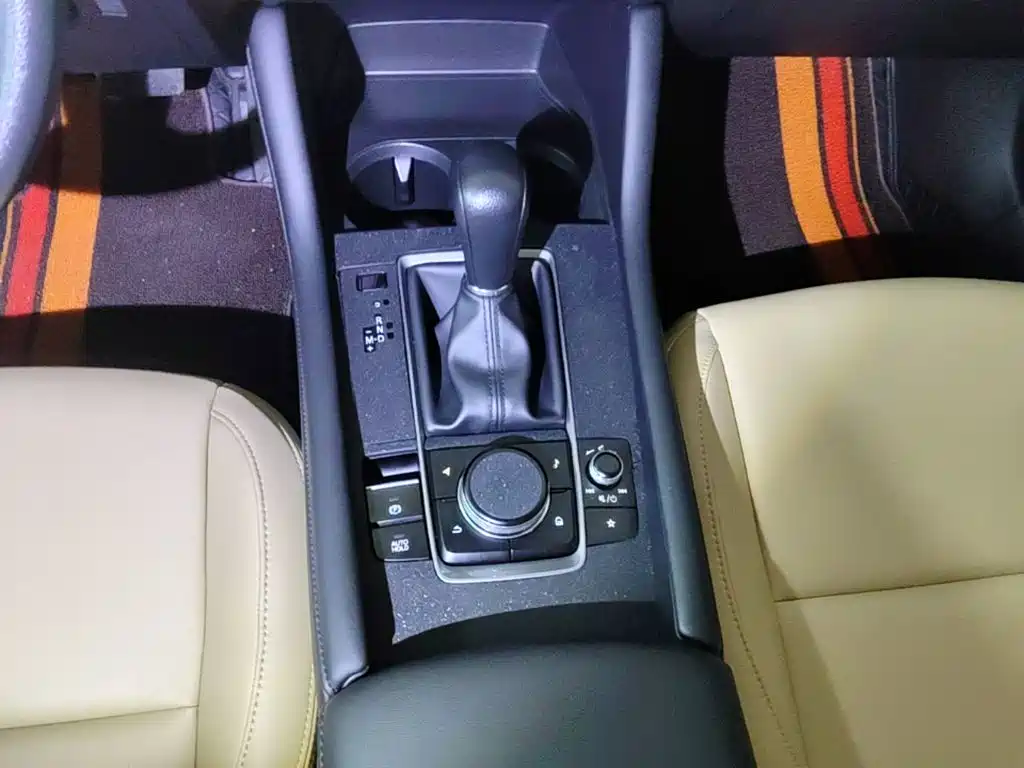 Mazda 3 Axela — миниатюра 14