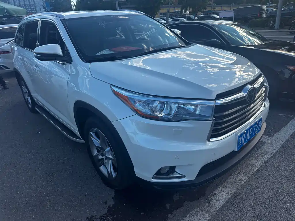 Toyota Highlander — миниатюра 3