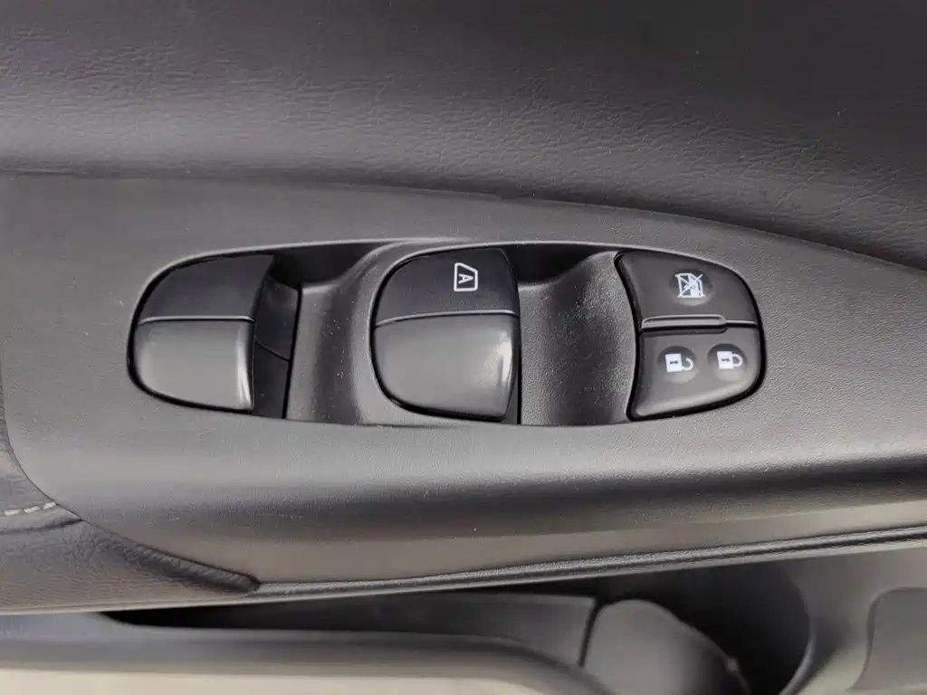 Nissan Sylphy — миниатюра 9