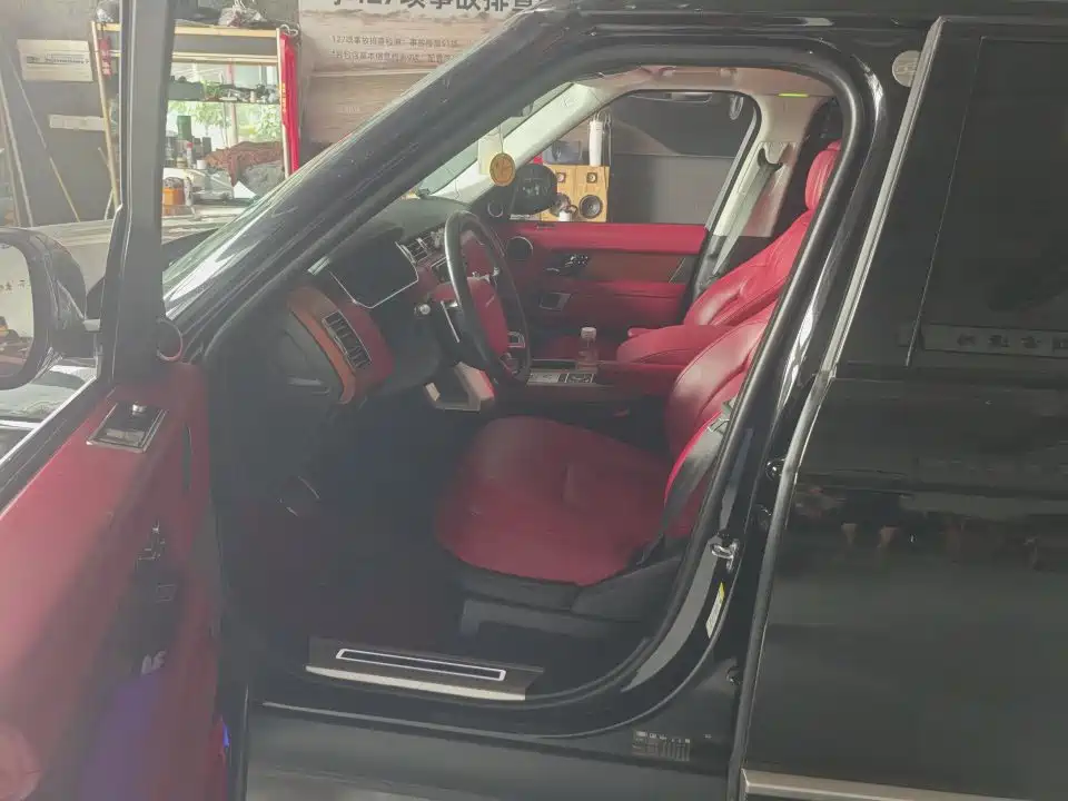 Land Rover Range Rover — миниатюра 8