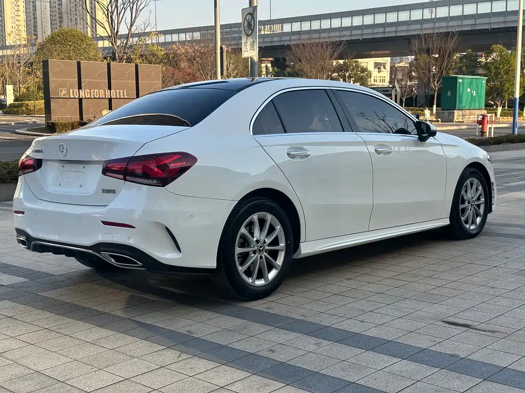 MERCEDES-BENZ A CLASS