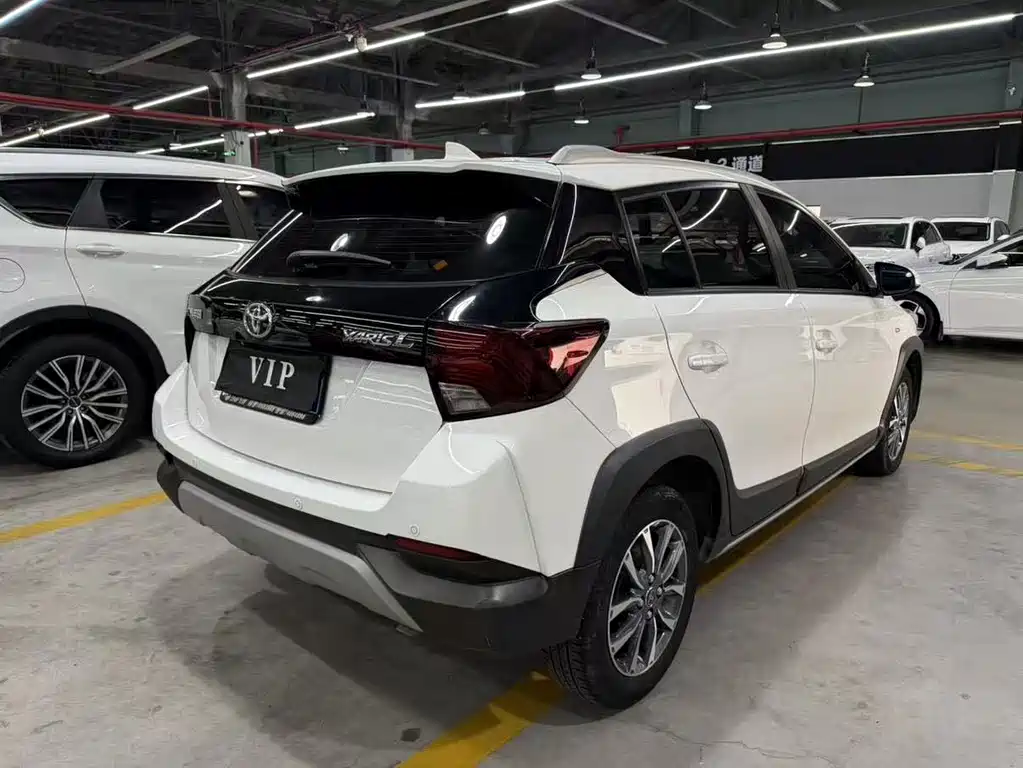 Toyota Yaris L — миниатюра 8