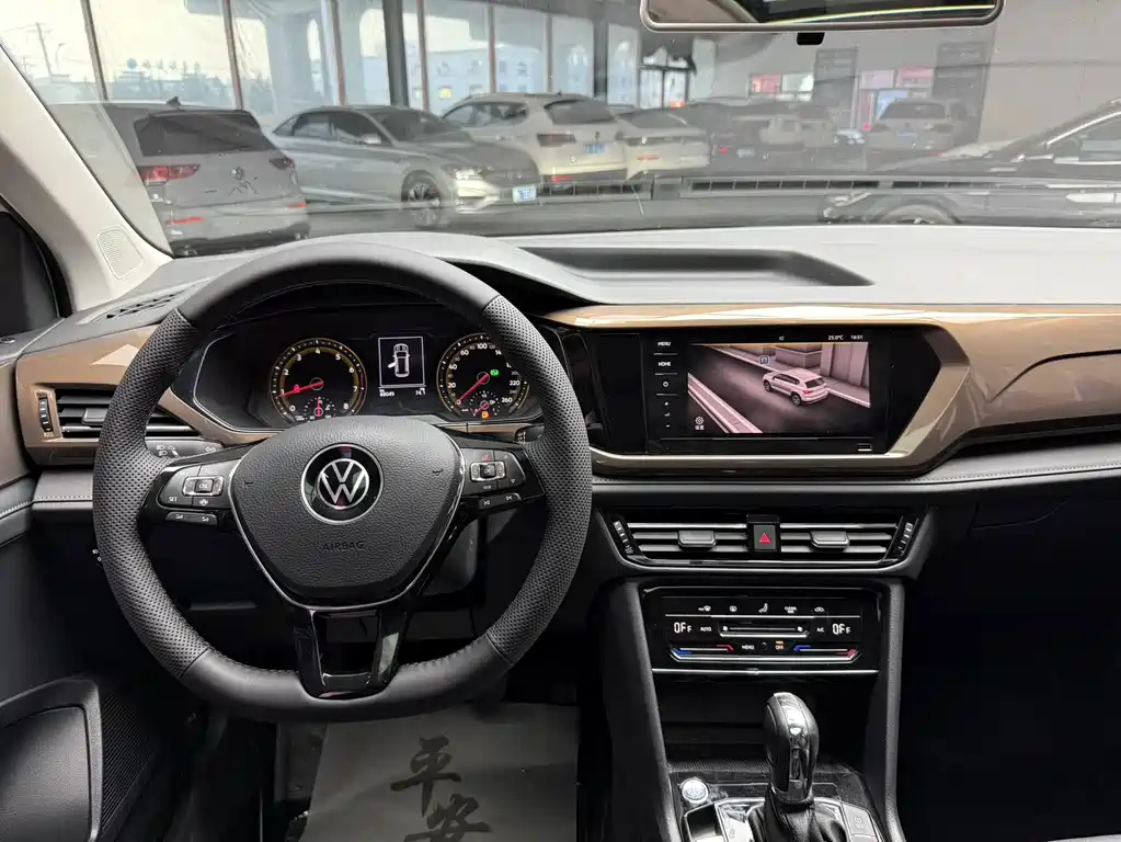 Volkswagen Tharu — миниатюра 15