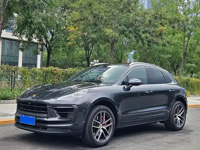 PORSCHE MACAN 2023