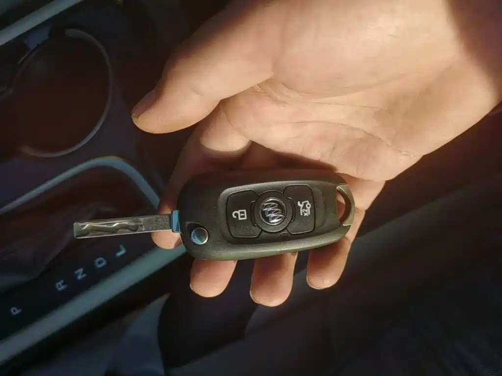 Buick Verano — миниатюра 9