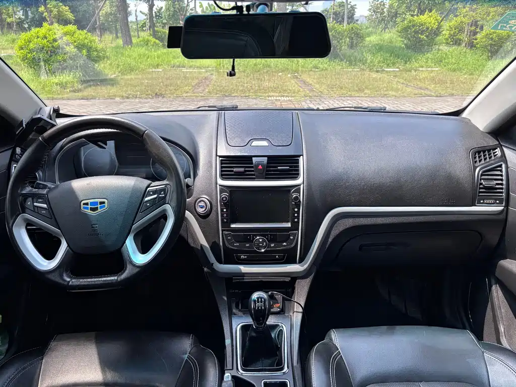 Geely Emgrand — миниатюра 13