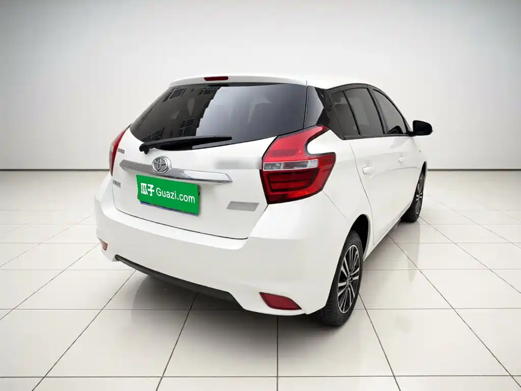 Toyota Yaris L — миниатюра 4