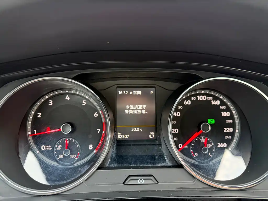 Volkswagen Tiguan L — миниатюра 10