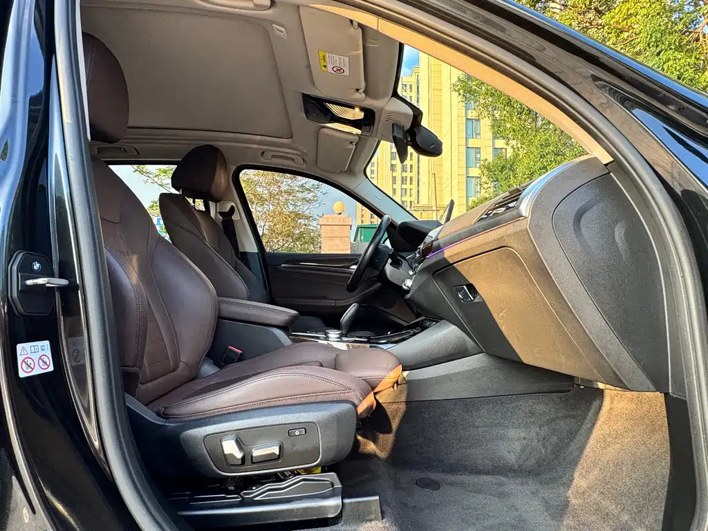 BMW X3 — миниатюра 9