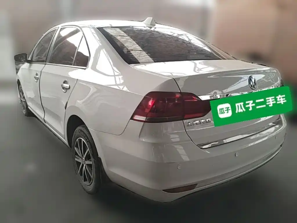 Volkswagen Santana — миниатюра 7
