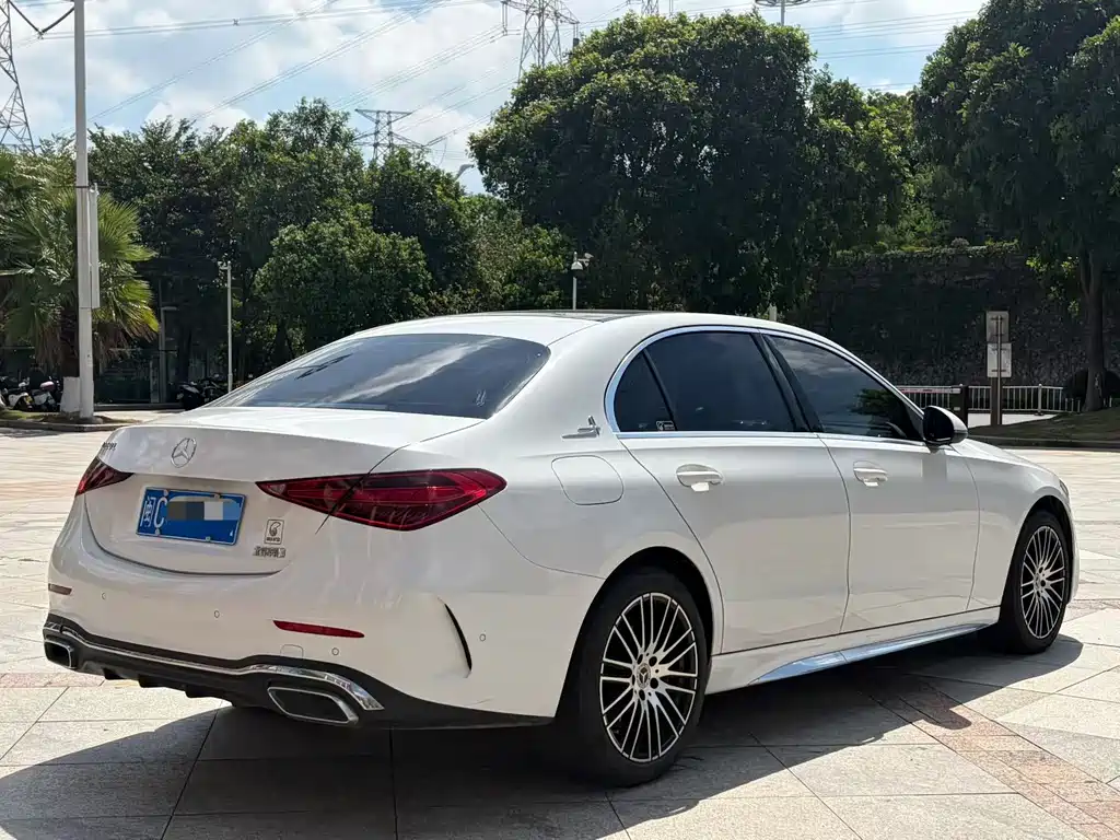 Mercedes-Benz C-Class — миниатюра 8