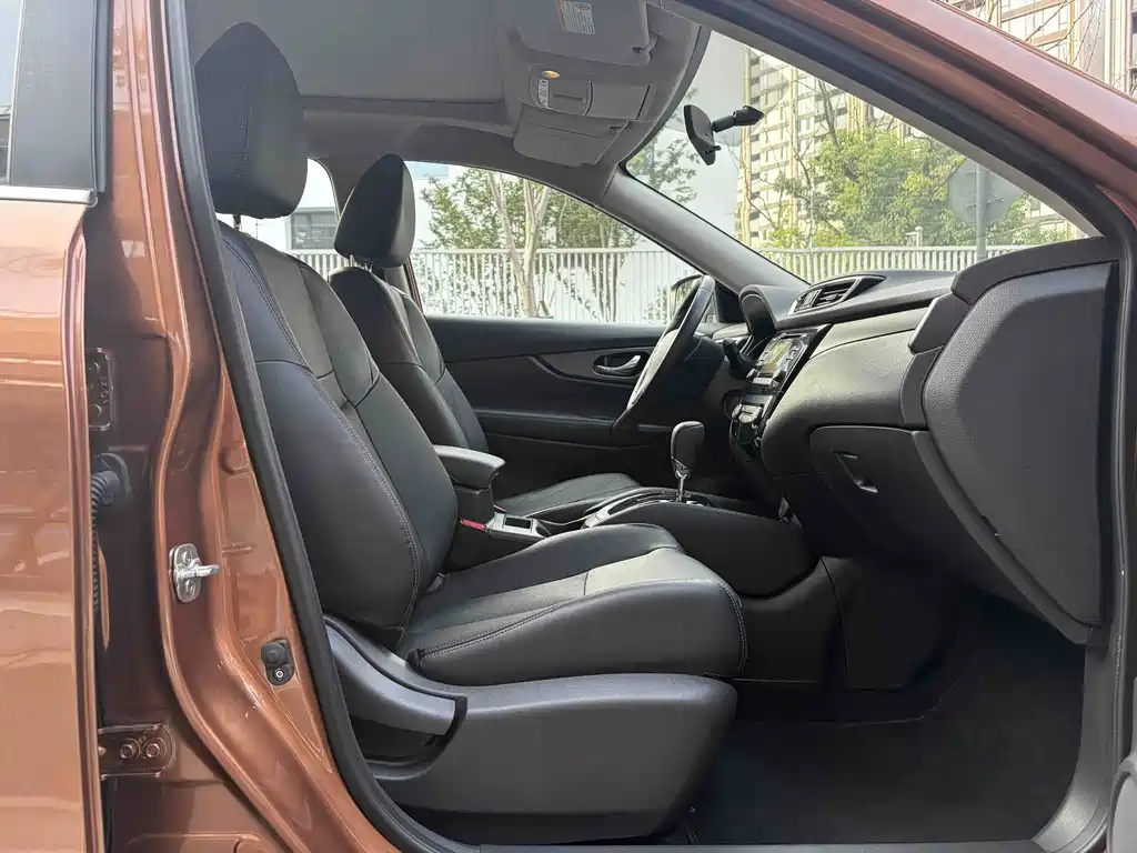 Nissan X-Trail — миниатюра 9
