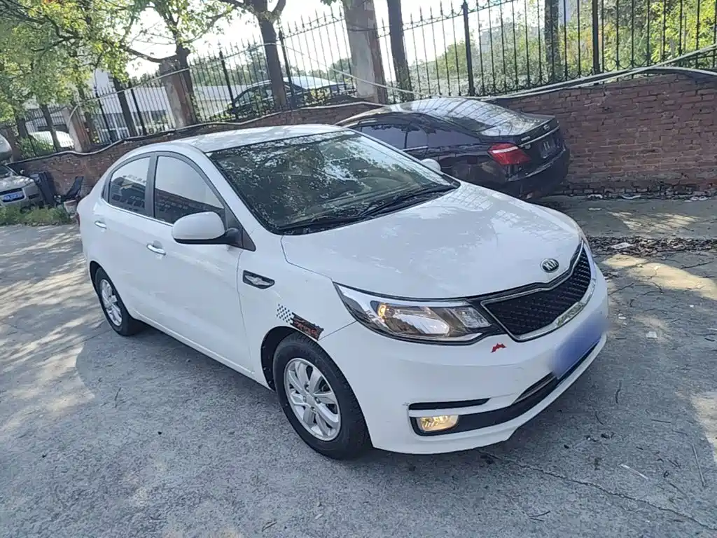 Kia K2 — миниатюра 4