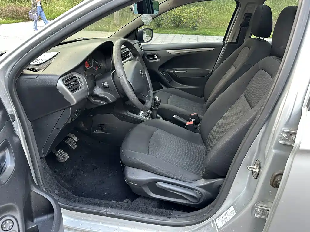 Citroen Elysee — миниатюра 21