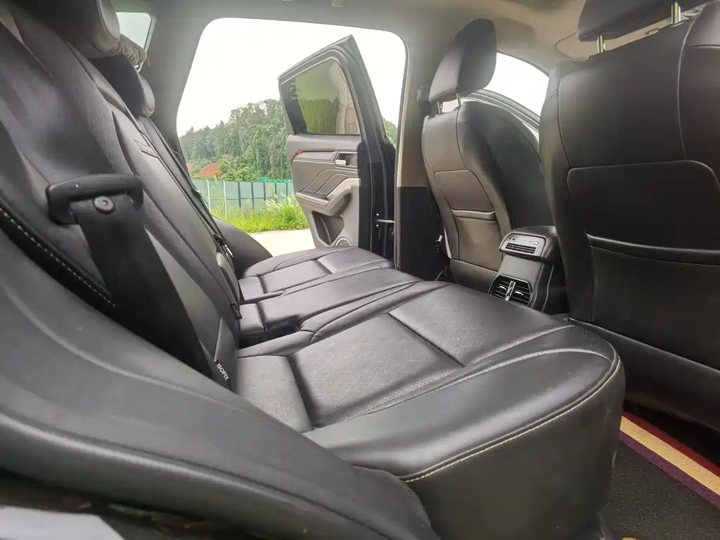 Wey Wey VV6 — миниатюра 10