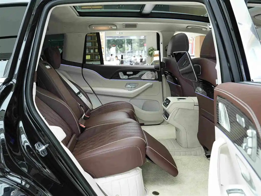 Mercedes-Benz GLS — миниатюра 13