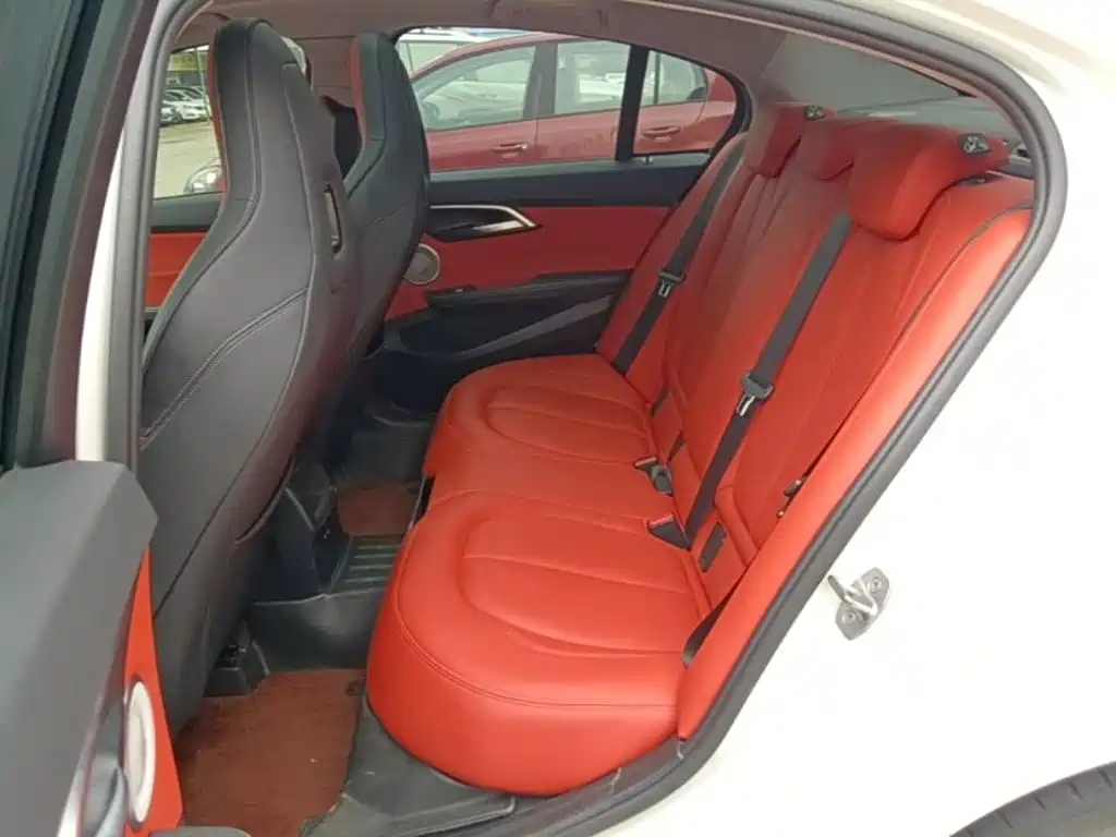 BMW 1 Series — миниатюра 17