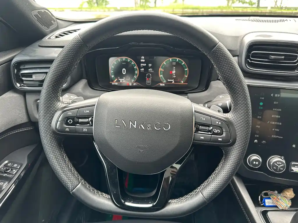 Lynk & Co 03 — миниатюра 18