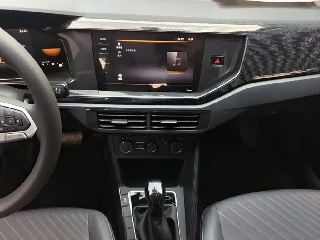 Volkswagen Lavida — миниатюра 13