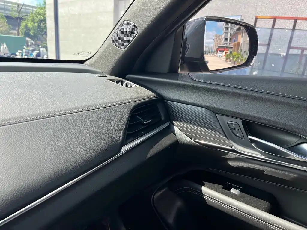 Cadillac CT4 — миниатюра 12