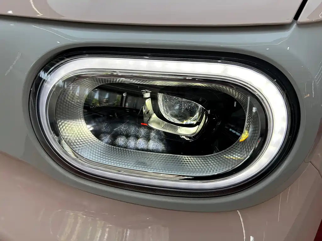 Wuling MINIEV — миниатюра 23